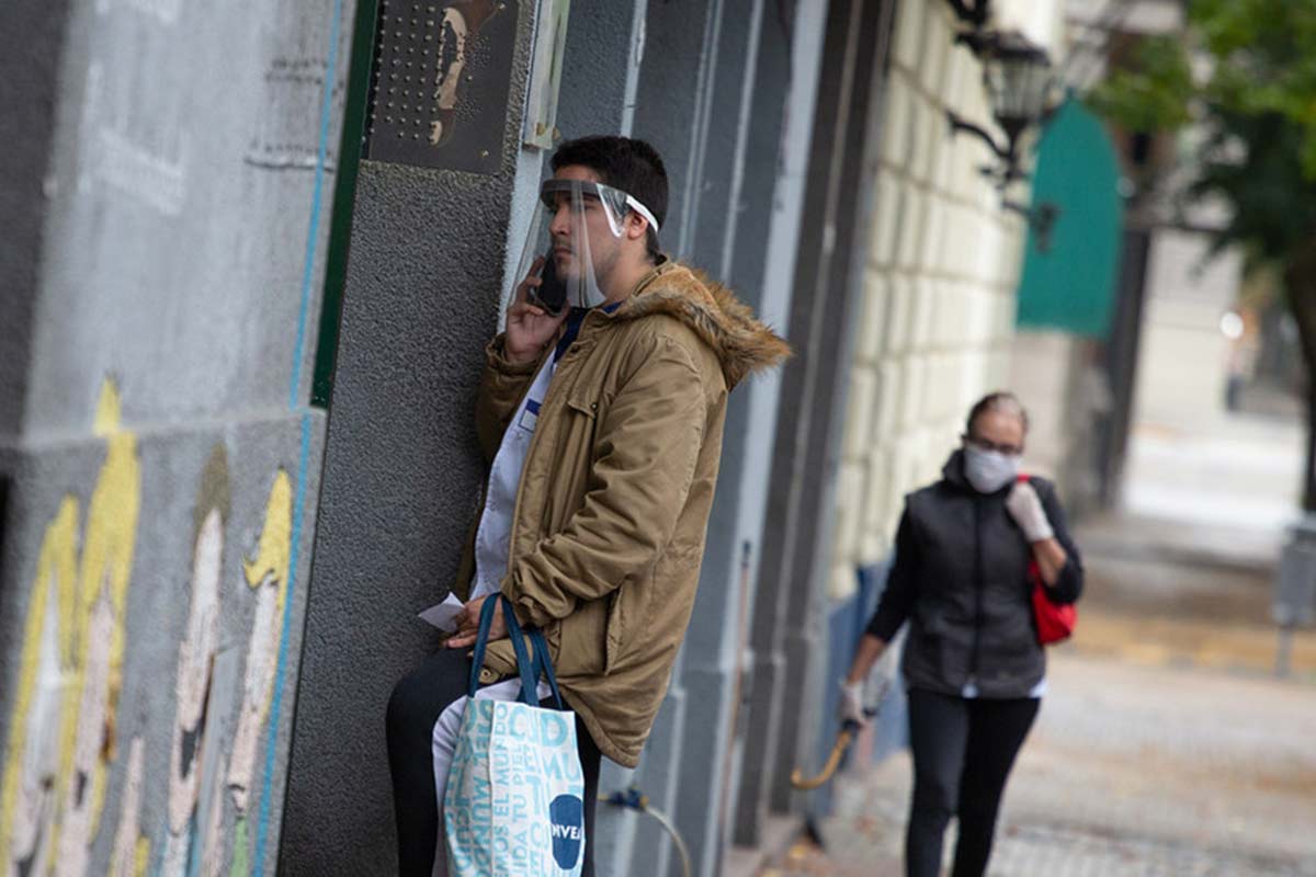 Tras acumular fuertes alzas de precios, la industria de electrónicos aceptó congelarlos