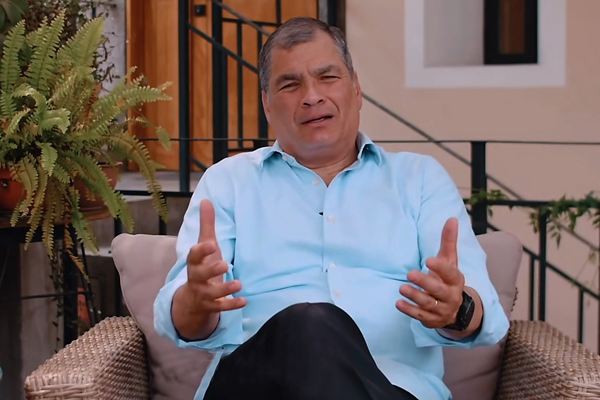Rafael Correa: «Es momento de poner el hombro para recuperar la patria»