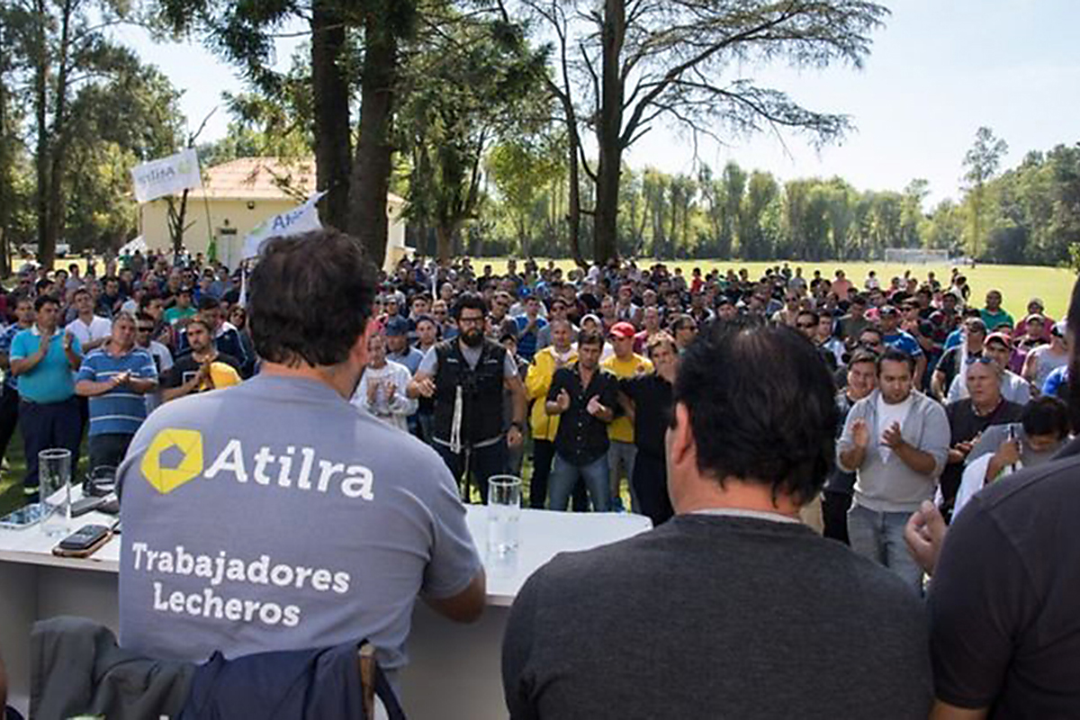 Paritarias: Luz y Fuerza acordó una suba del 29,5%, lecheros un 30% y gráficos un 32%