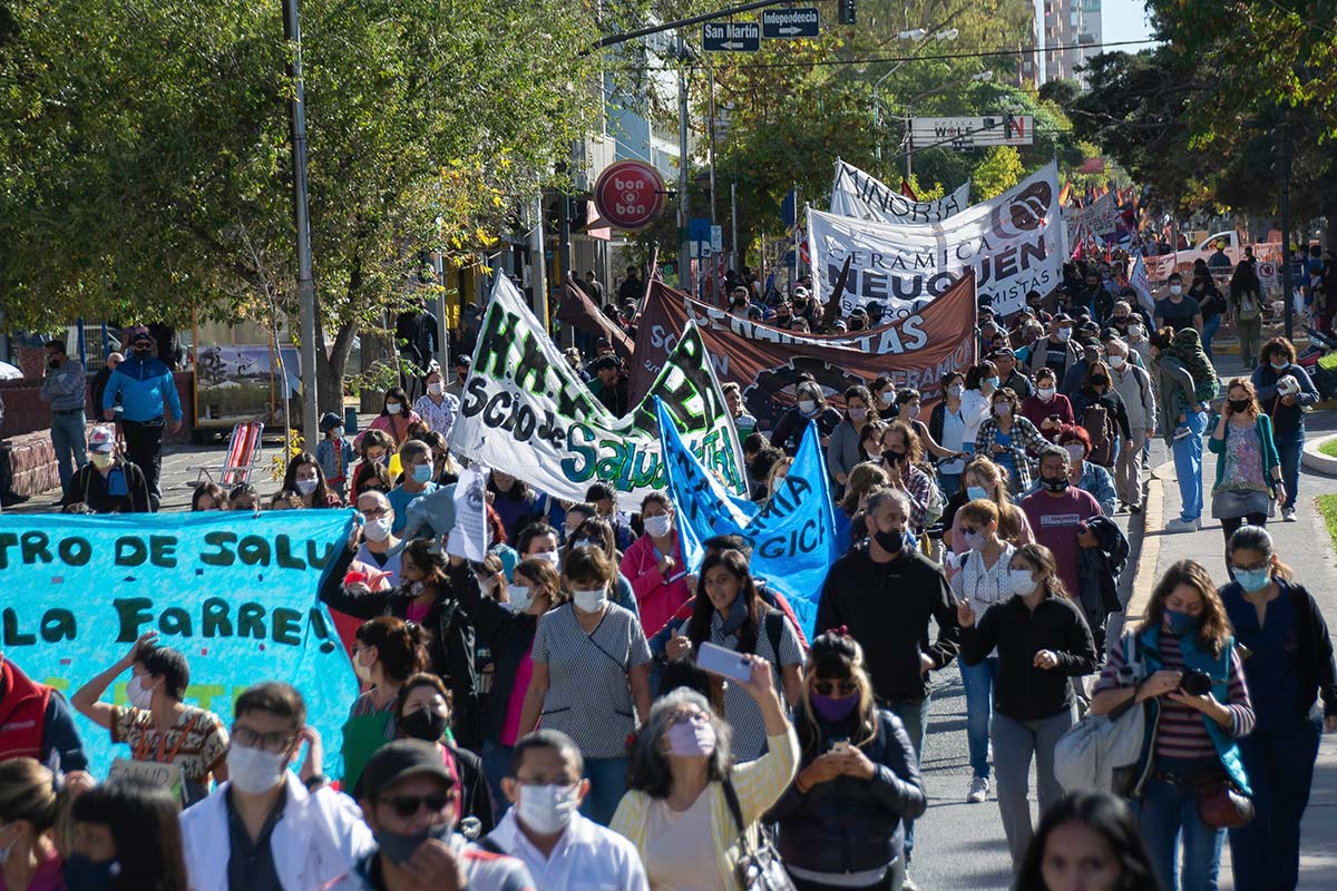 Trabajadores de la salud de Neuquén suman diez días de cortes en Vaca Muerta
