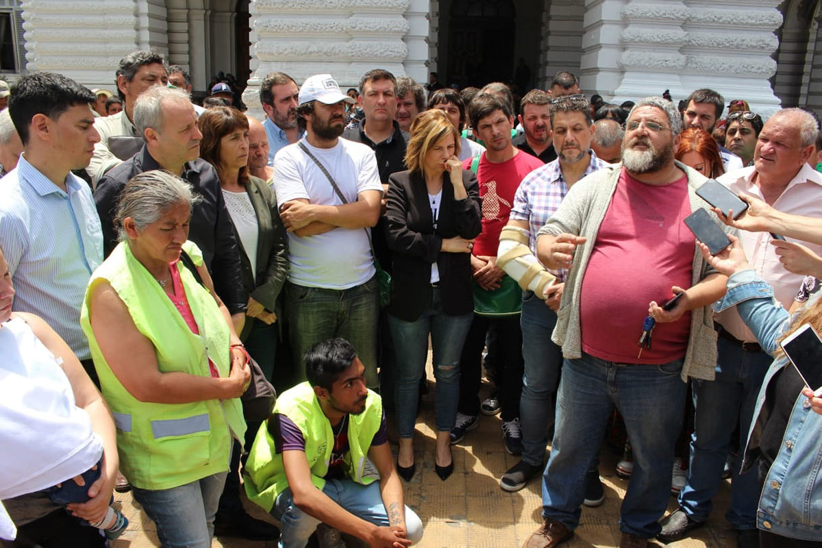 La Plata: denuncian que Garro despidió a 157 trabajadores por cuestiones políticas