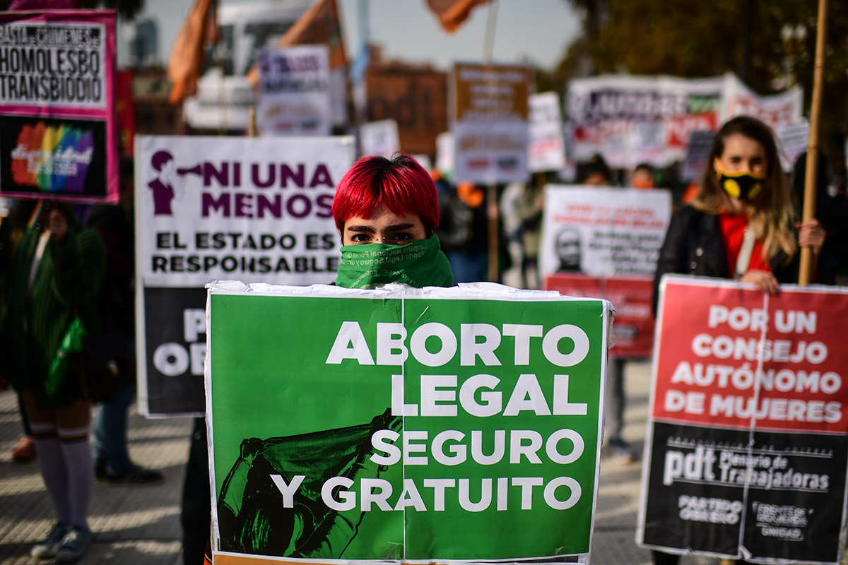 La ley de interrupción voluntaria del embarazo espera ser aprobada este año