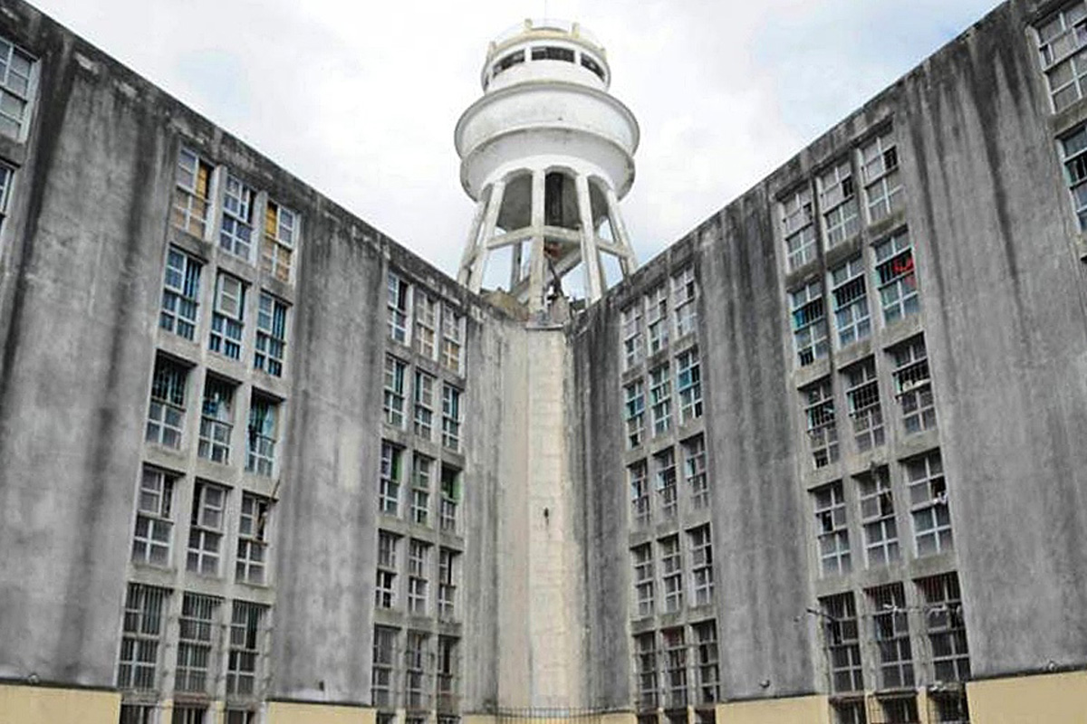 Descuelgan cuadros de directores de la cárcel de Olmos condenados por delitos de lesa humanidad