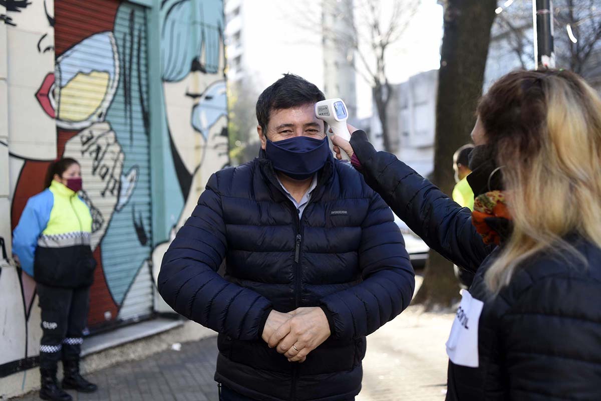 El ministro de Desarrollo Social, Daniel Arroyo, dio positivo de coronavirus