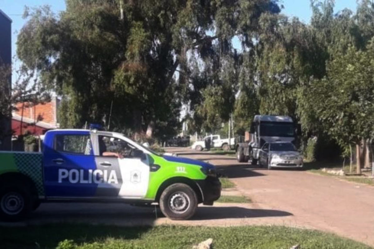 Sangriento triple crimen sacude a La Plata