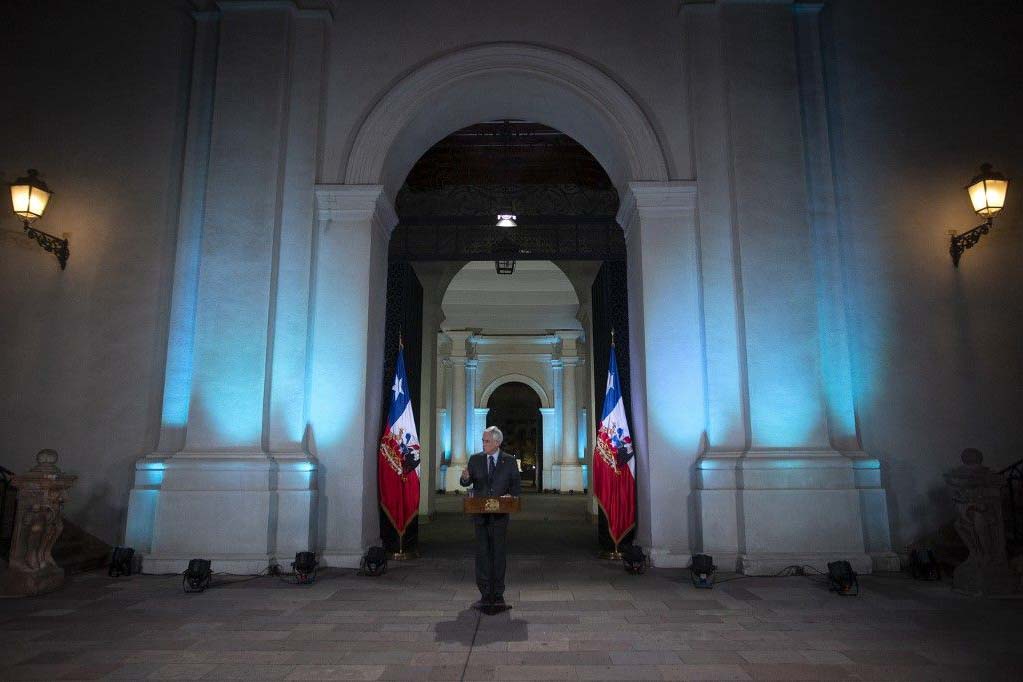 A un mes del estallido social en Chile, Piñera condenó los abusos policiales