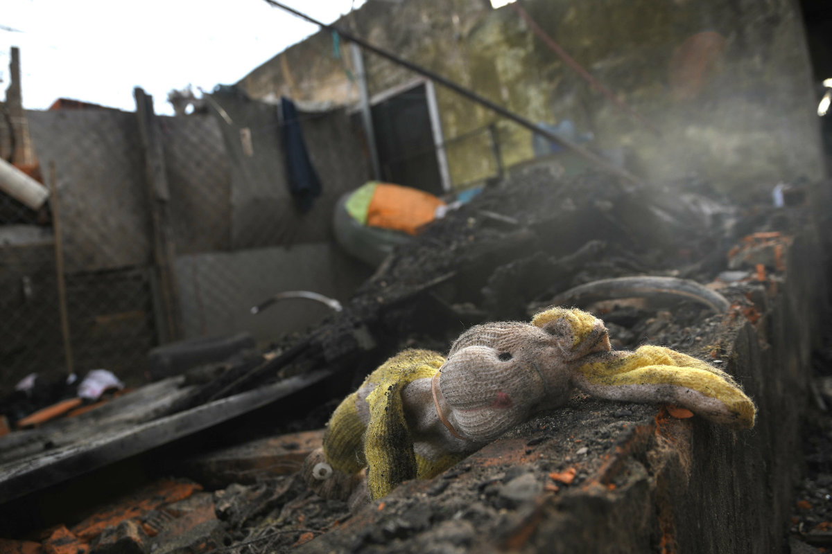 La pobreza mata: cinco hermanos murieron al incendiarse su vivienda por una estufa