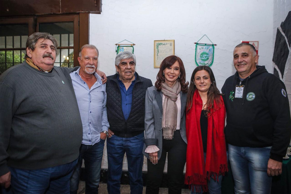 La foto de la reconciliación entre CFK y Moyano, siete años después