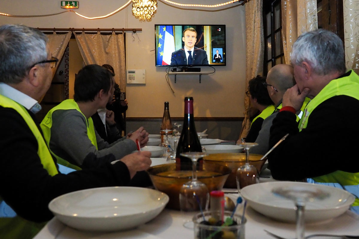 Covid-19: emergencia sanitaria en toda Francia y toque de queda en París desde este sábado