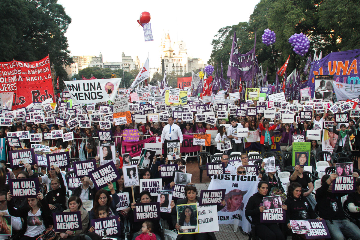 Dónde y desde qué hora se concentrarán las mujeres para marchar