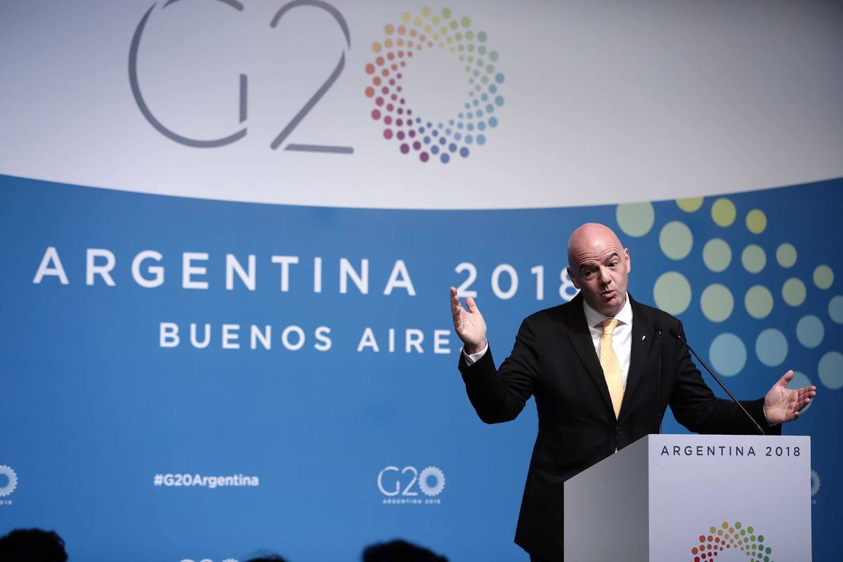 Infantino en la Cumbre: «Los partidos se tienen que jugar siempre»
