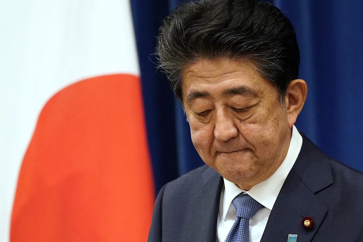 El primer ministro de Japón renunció por problemas de salud