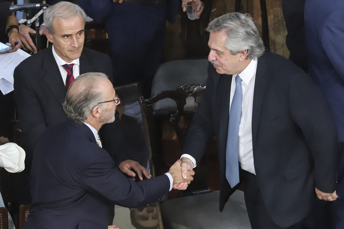 En el gobierno cayó bien el fallo de la Corte y remarcaron que aisló a Macri