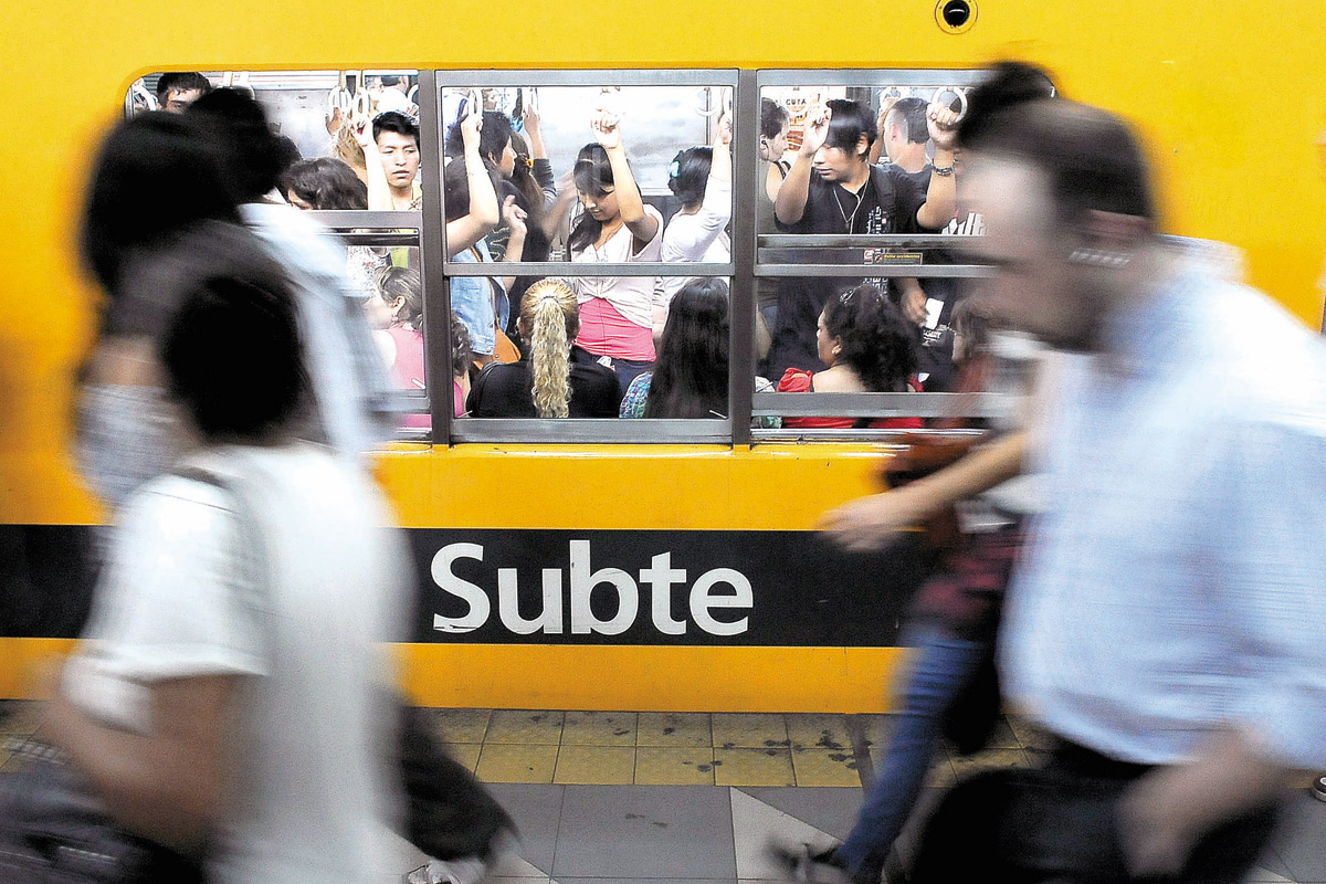 Metrodelegados emplaza a Metrovías y Sbase a que presenten un plan para eliminar el asbesto del subte en 10 días
