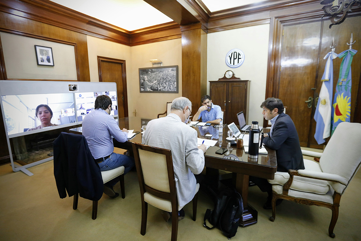 Kicillof analizó con expertos e intendentes el pase de «aislamiento» a «distanciamiento» en el Conurbano