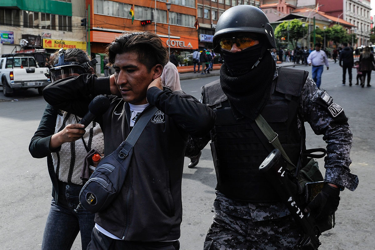 Bolivia: sigue la cacería contra importantes funcionarios de Evo Morales