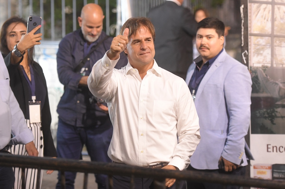 Ganó Lacalle y será el próximo presidente de Uruguay