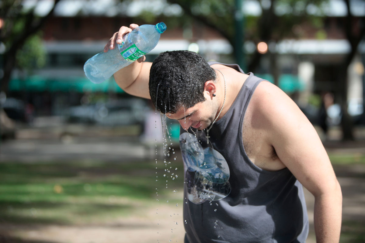 La temperatura no afloja y se espera la primera ola de calor del año en Buenos Aires