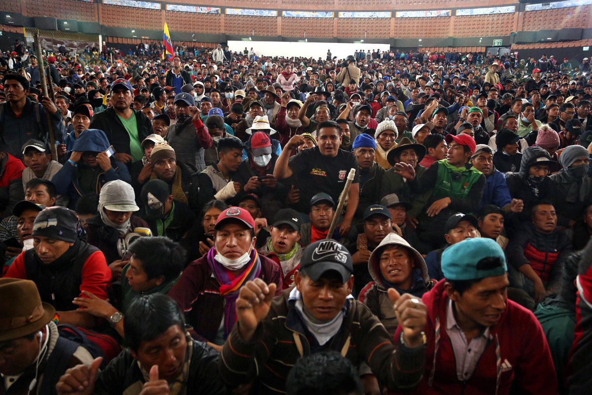 Quiénes son y qué piden los indígenas de Ecuador