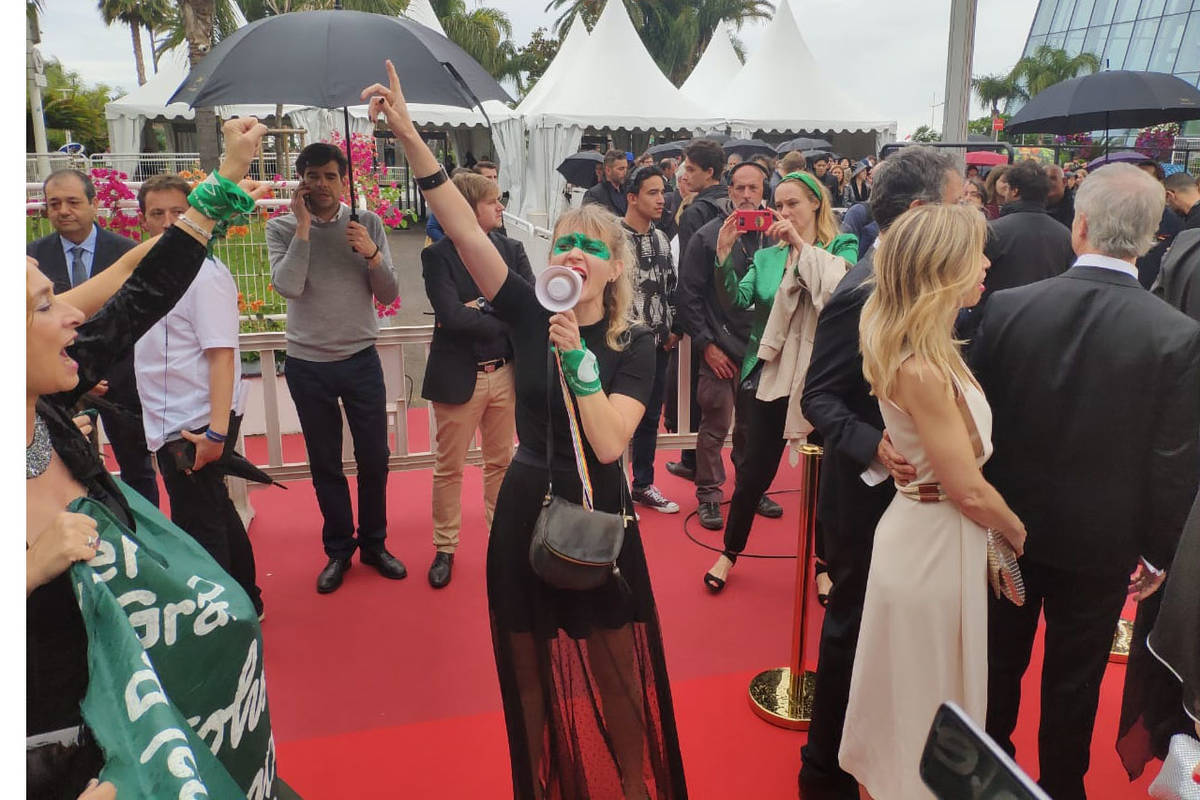 Cannes: Que sea ley, una proyección con happening y manifestaciones