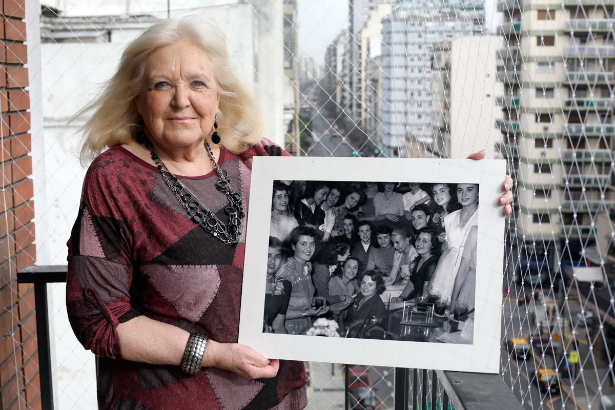 Una Evita distinta, en las imágenes que su fotógrafo enterró tras el golpe del ’55