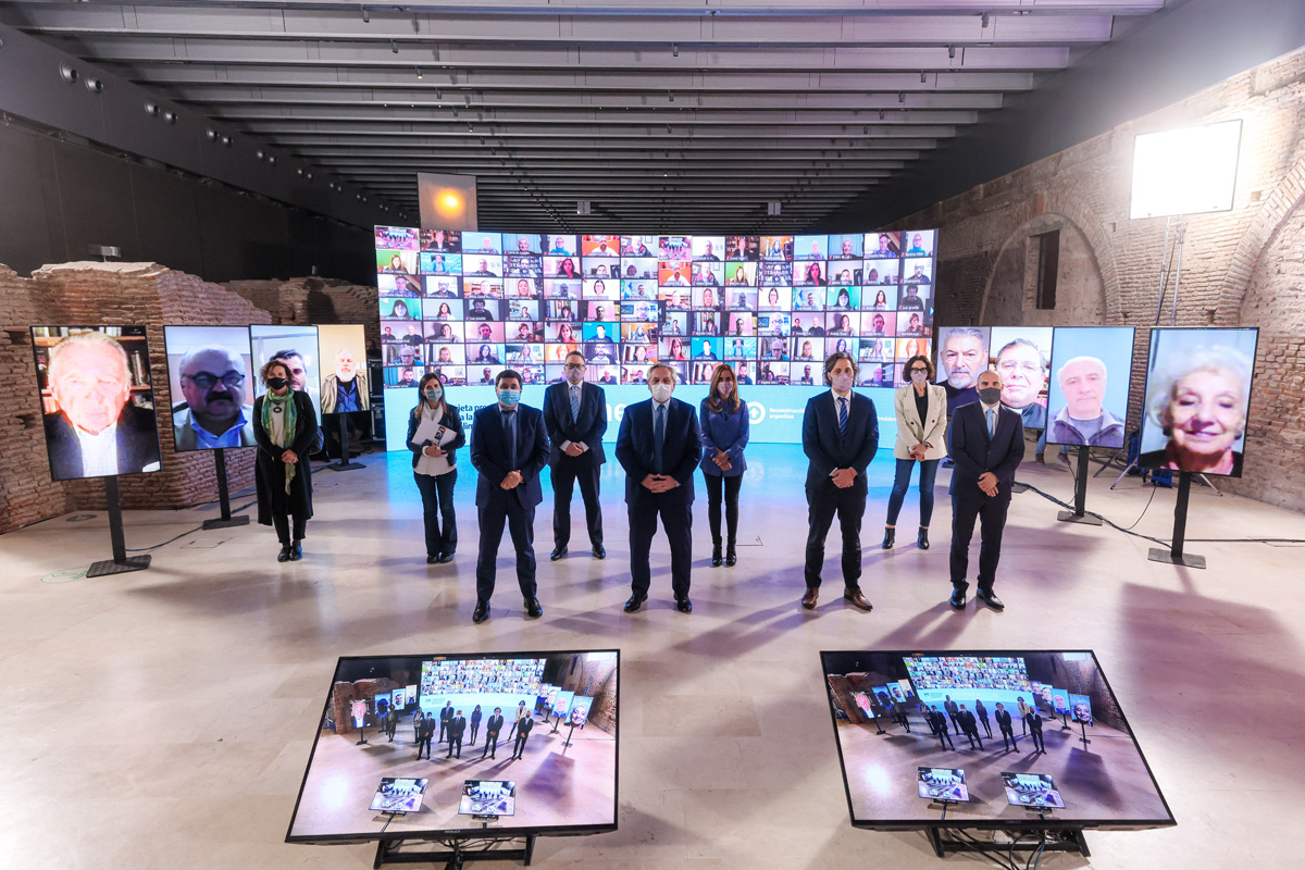 El Presidente anunció la extensión de la Tarjeta Alimentar, entre otras medidas económicas y sociales