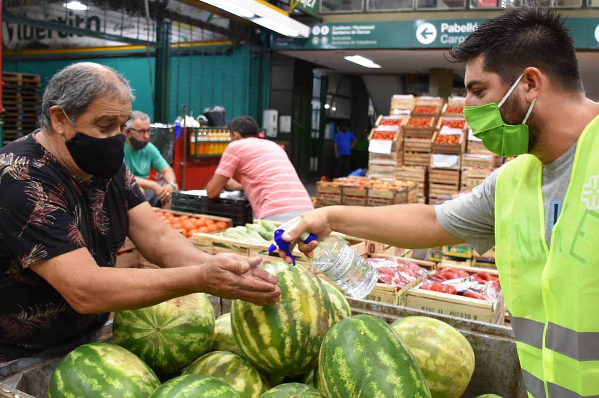 La dispersión complica el acuerdo de precios para las frutas y las verduras