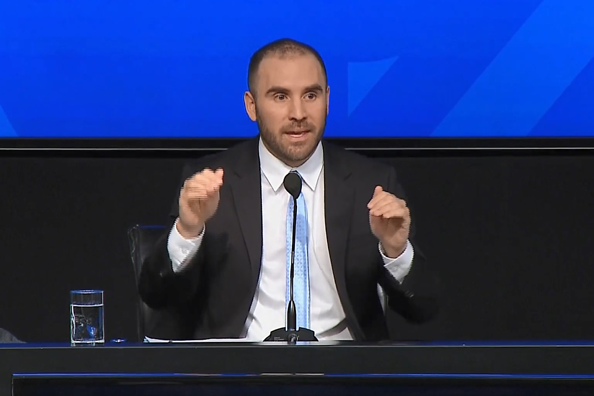 Argentina «despeja su horizonte financiero», tras reestructurar deuda bajo ley nacional