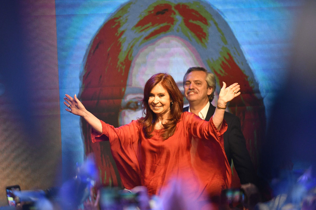 CFK a Macri:  “Le pido que tome todas las medidas para aligerar una situación dramática”
