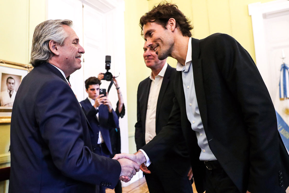 Pauta oficial: Fernández busca sumar a Google al proyecto de contenidos educativos