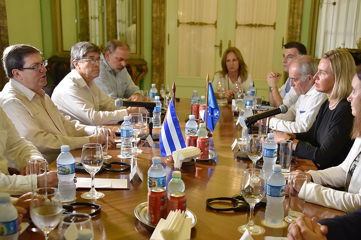 La Unión Europea y Cuba intensifican sus relaciones a pesar de las presiones de EEUU