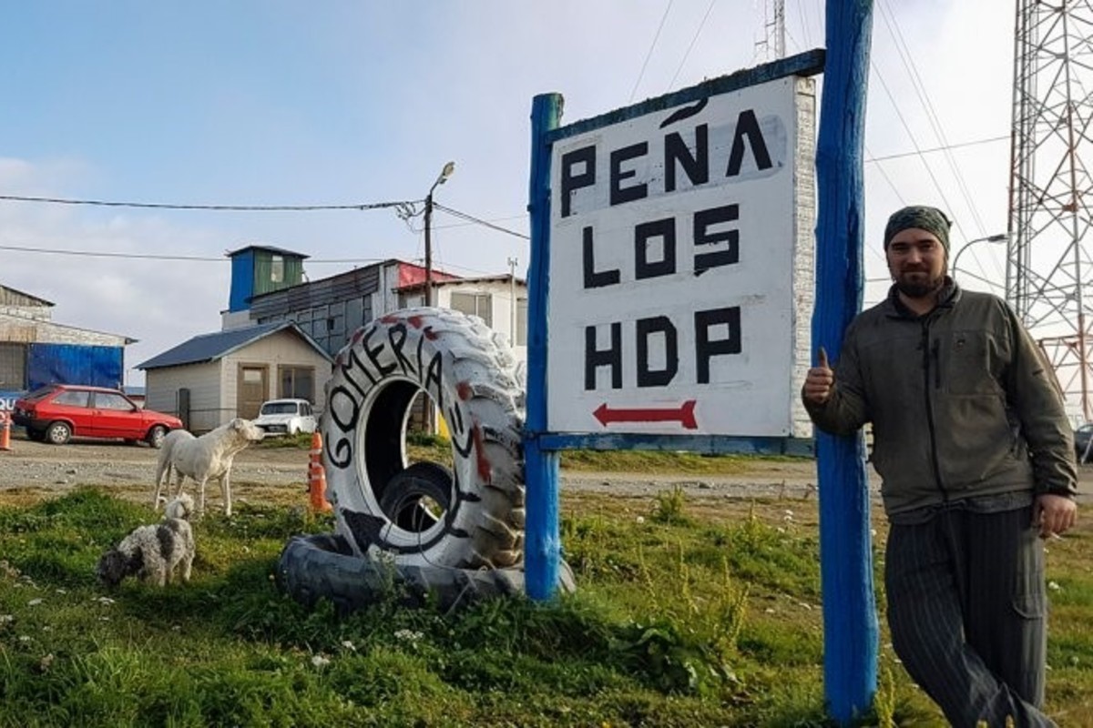 Tierra del Fuego: la gomería Los HDP repara gratis las ambulancias del pueblo de Tolhuin