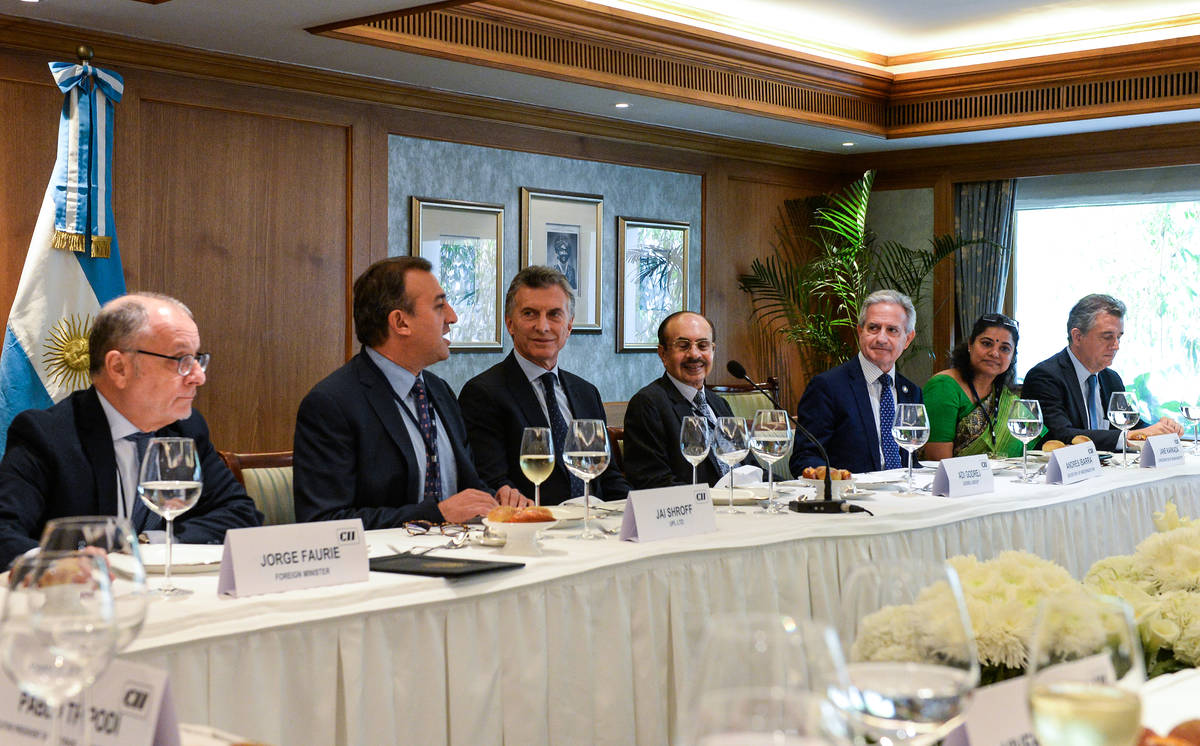 En India, Macri volvió a pedir inversiones empresarias
