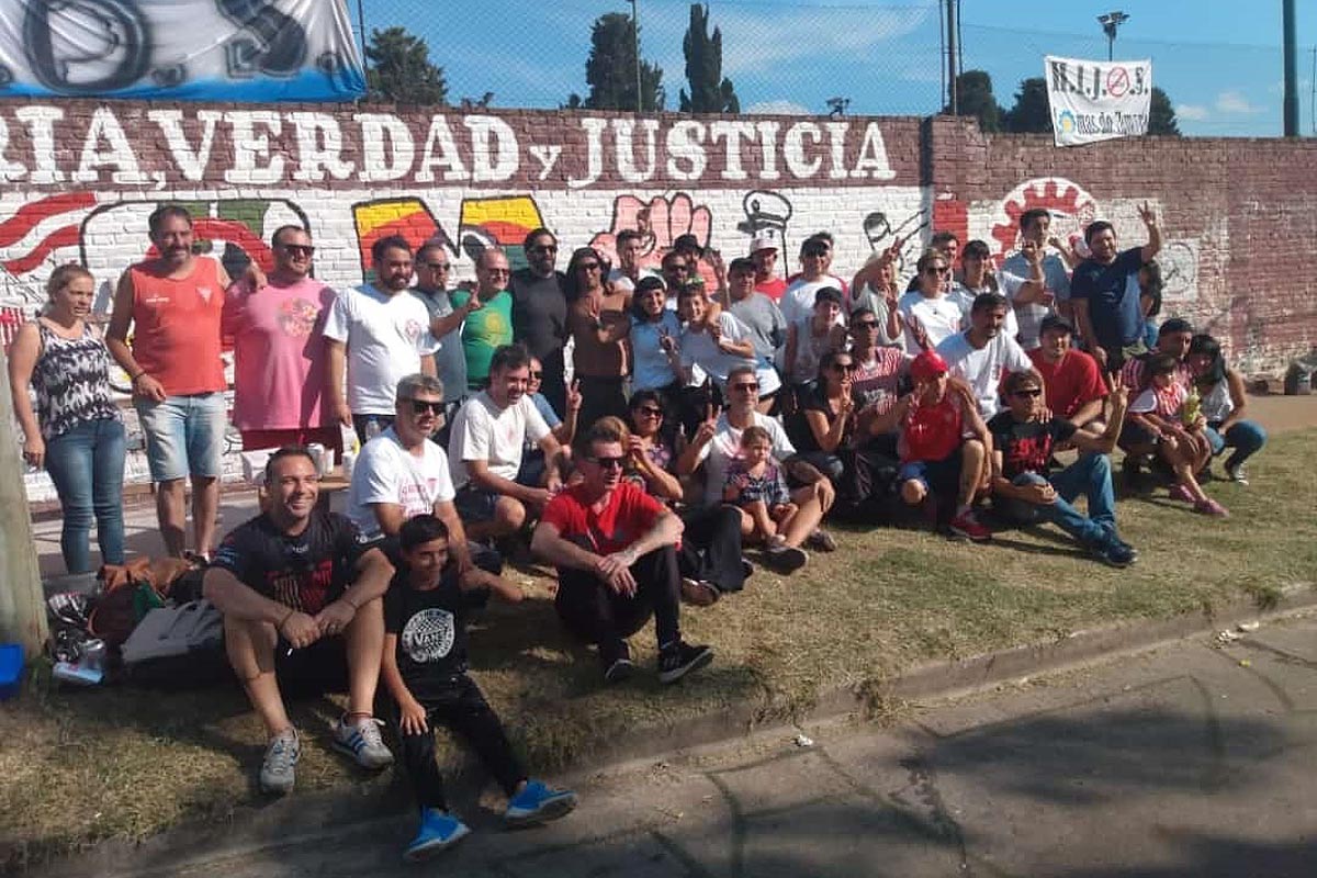 Los Andes también tiene memoria y las paredes de su cancha gritan «son 30 mil»