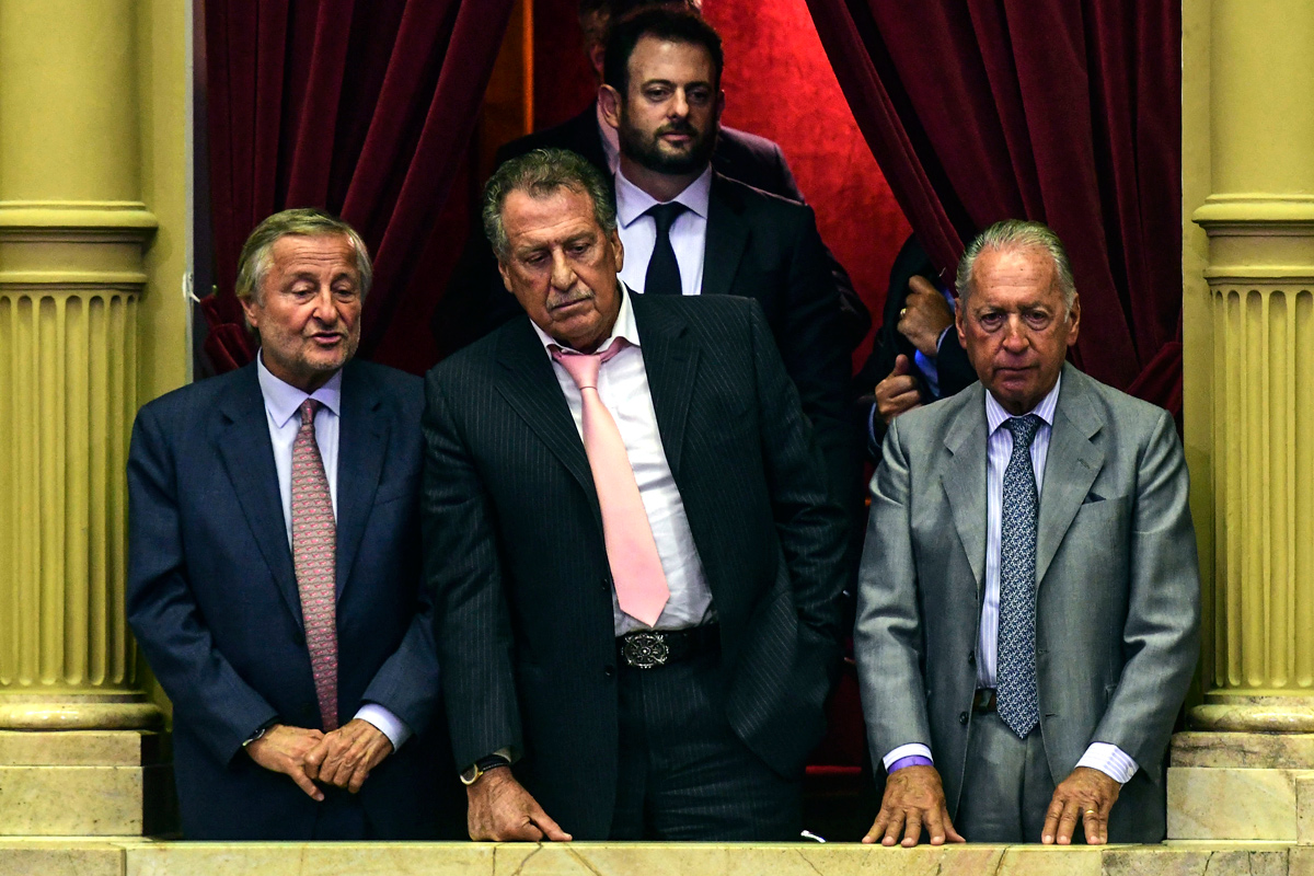 Los empresarios ahora lamentan la continuidad del aislamiento y reclaman ayuda del Estado