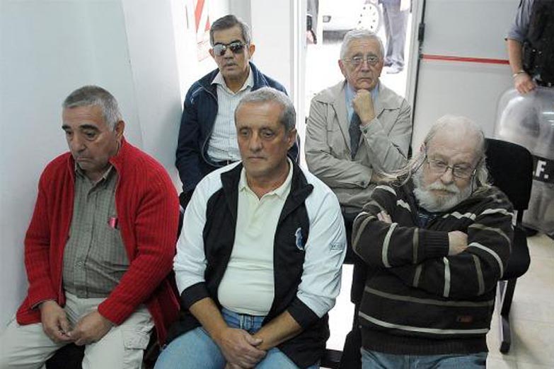Dos ex integrantes de las Fuerzas Armadas a prisión por crímenes de lesa humanidad Dos ex integrantes de las Fuerzas Armadas a prisión por crímenes de lesa humanidad