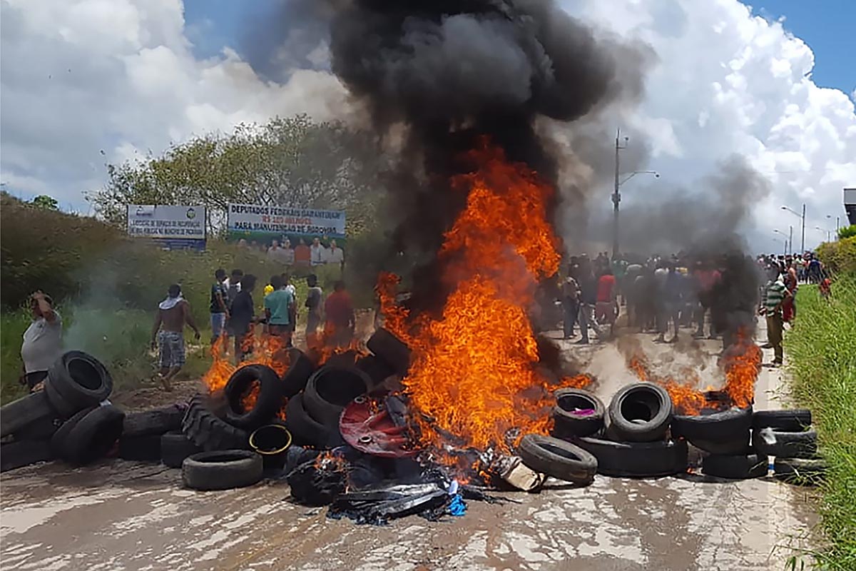 Brasil: atacan dos campamentos de migrantes venezolanos y Temer militariza la frontera