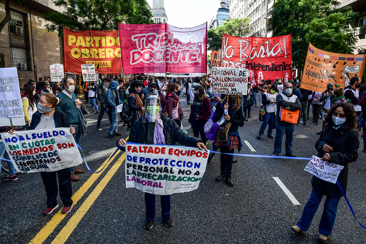 La izquierda marcha a la Plaza con fuertes reclamos por el FMI