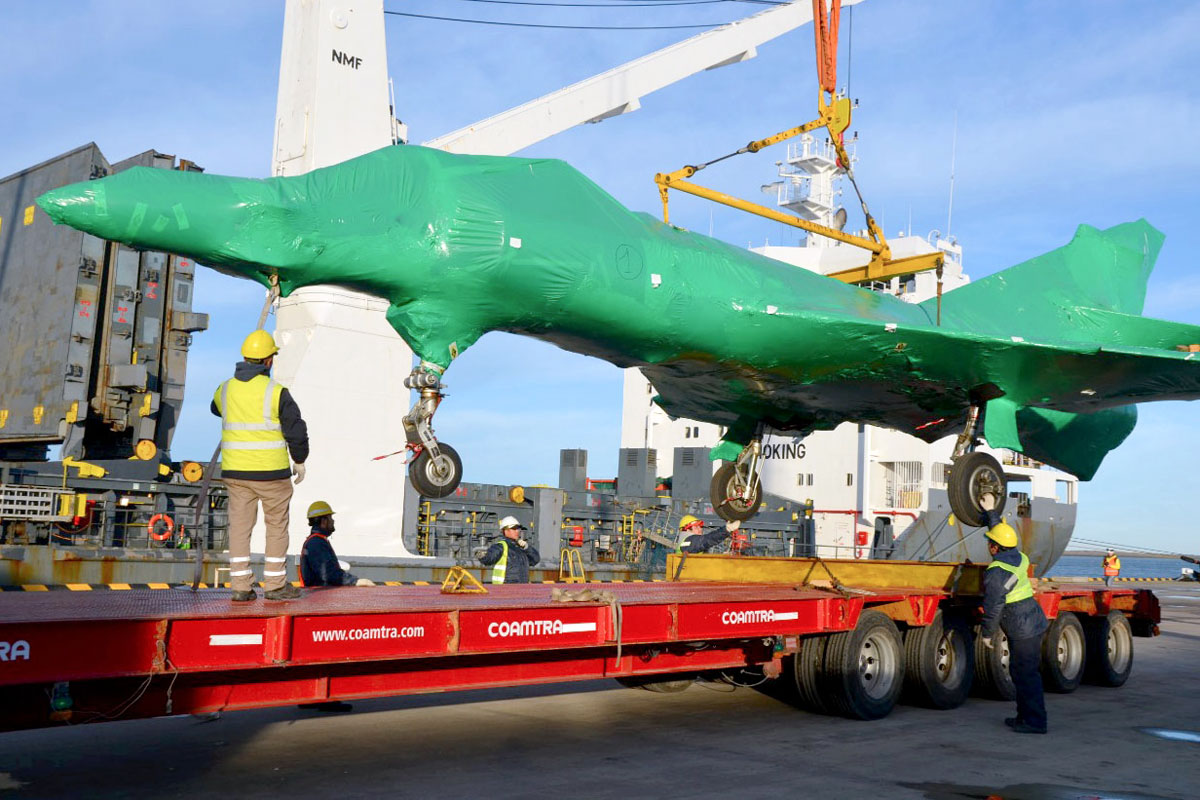 Llegaron los aviones franceses, pero aún no están aptos para volar