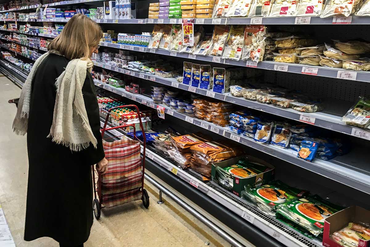 Los alimentos volvieron a comandar una inflación histórica: 7,4% en julio