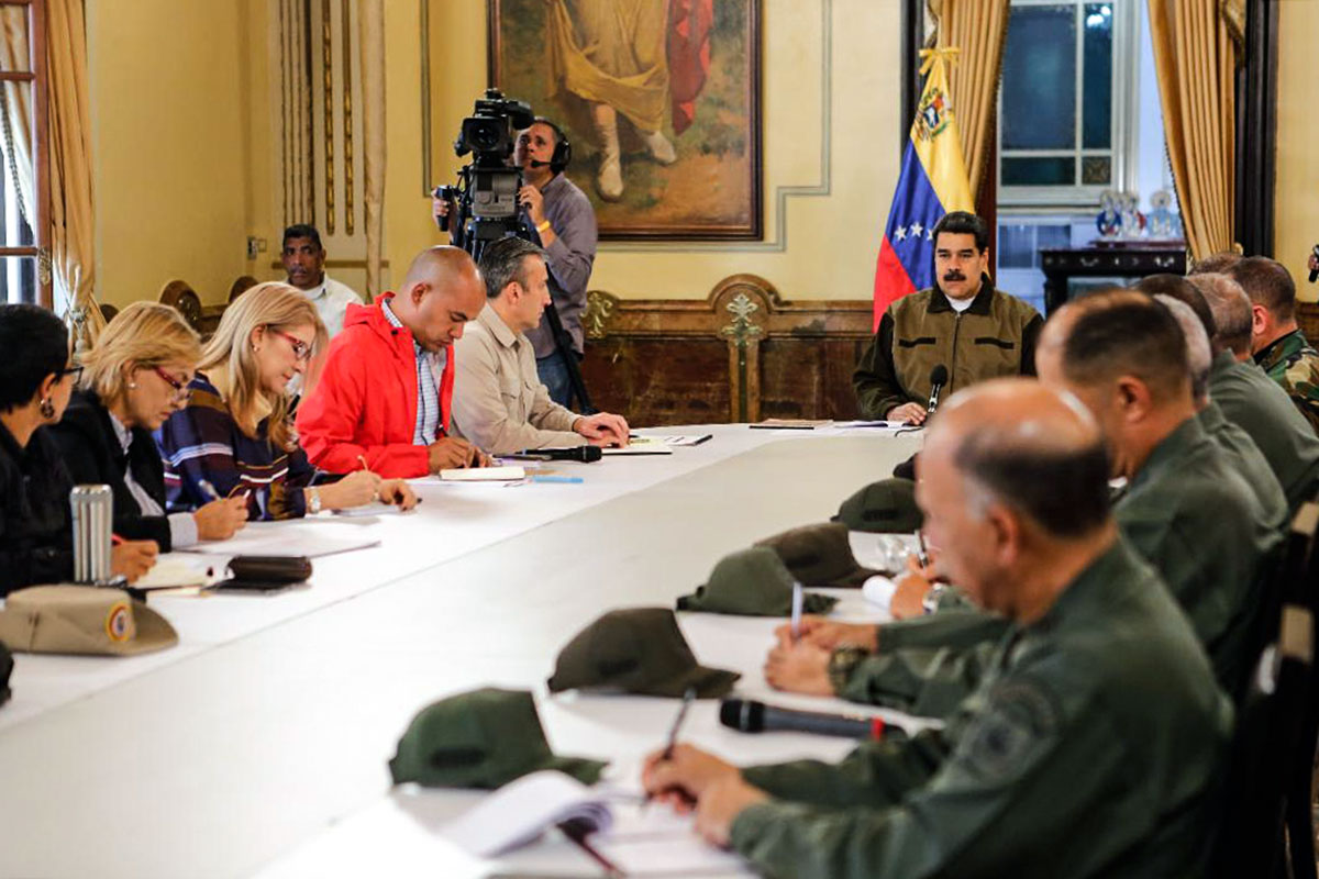 Tras el apagón, Maduro reestructurará todo su gabinete
