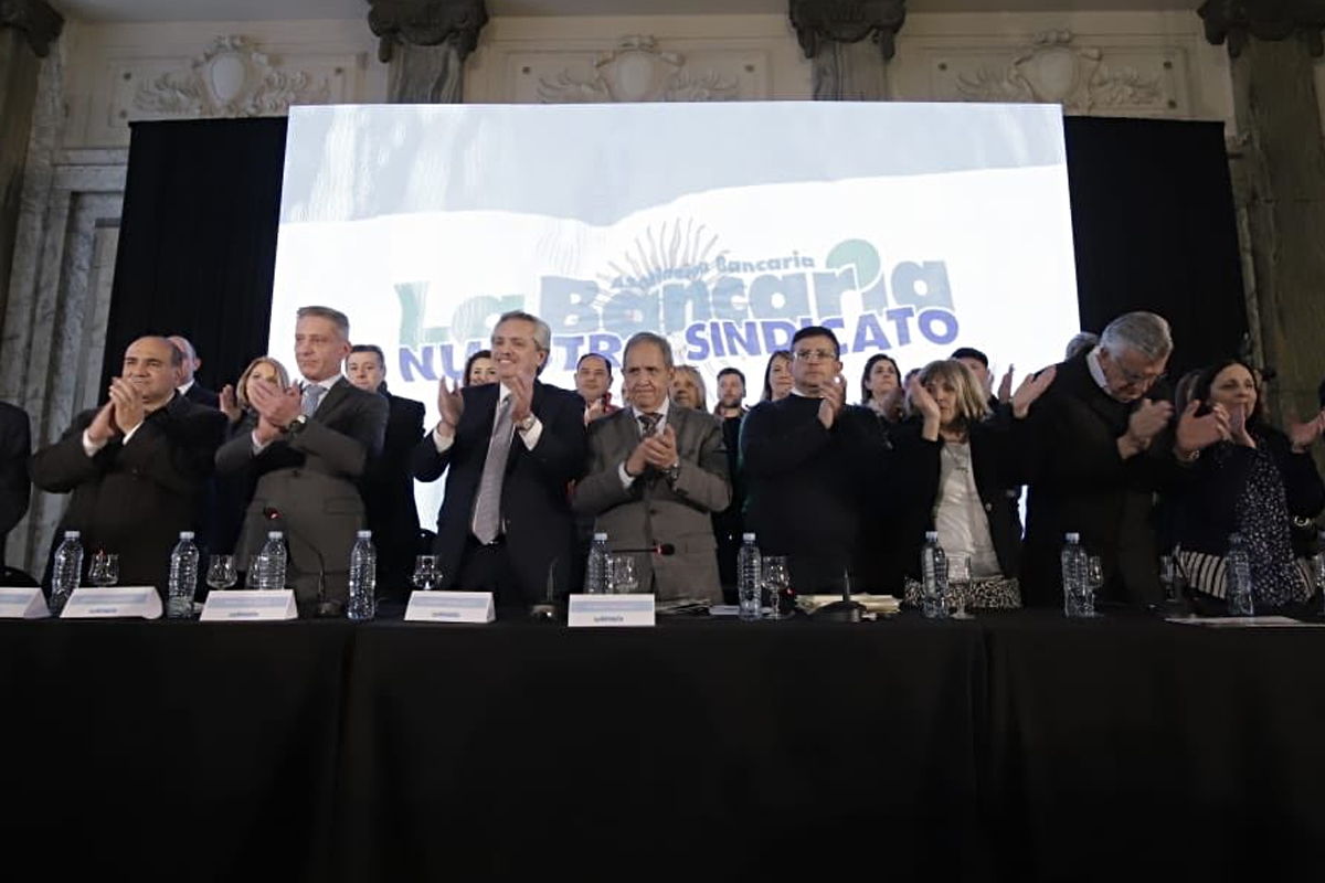 Alberto F: “No hay una mano invisible del mercado, es la de los ladrones de guante blanco”