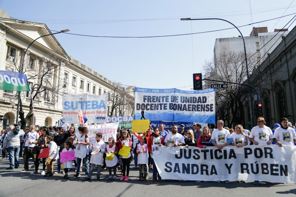 Fracasó la paritaria docente en la provincia: los gremios rechazaron la oferta pero el gobierno pagará igual