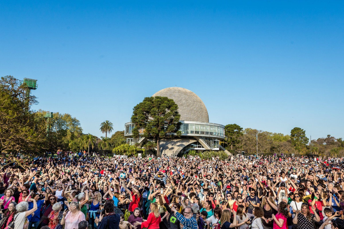 La movida #SiVosQuerés no se detiene: ahora copó el Planetario