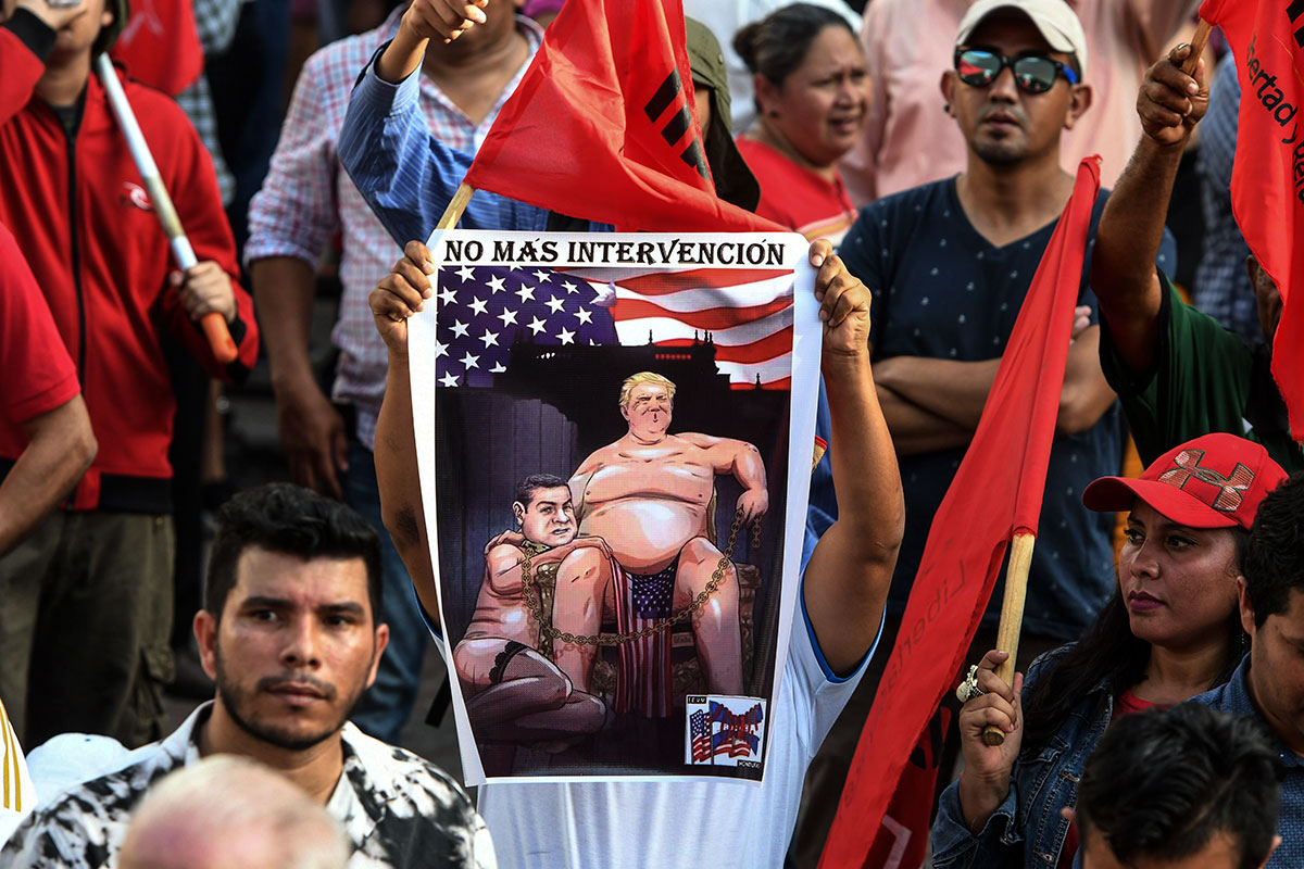 El neoliberalismo, la intromisión estadounidense y la falsa moderación