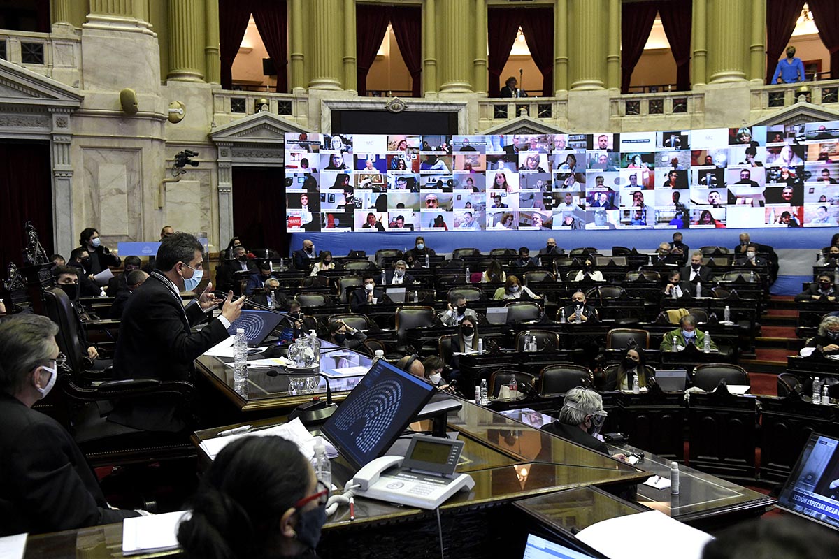 Massa llamó a todos los bloques para acordar el nuevo funcionamiento de Diputados
