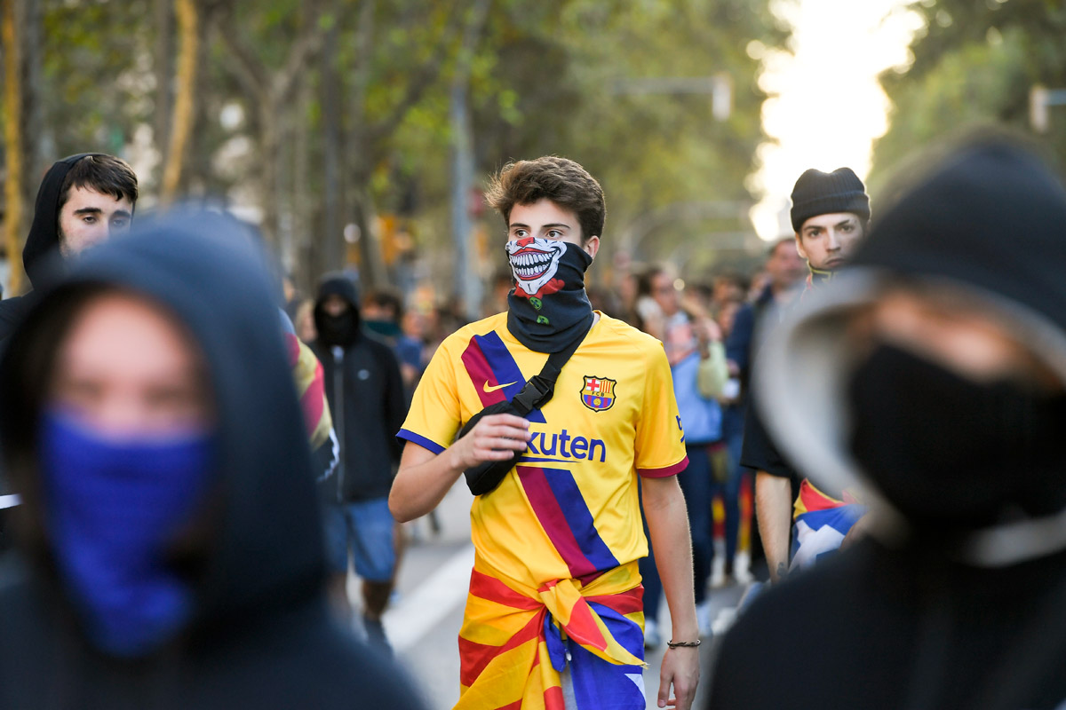 El mundo está tan loco que ya no se puede ni jugar al fútbol