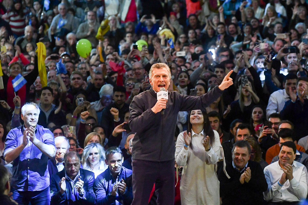 Macri cerró en Córdoba con una promesa: “Vamos a poner el Estado al servicio de la gente”