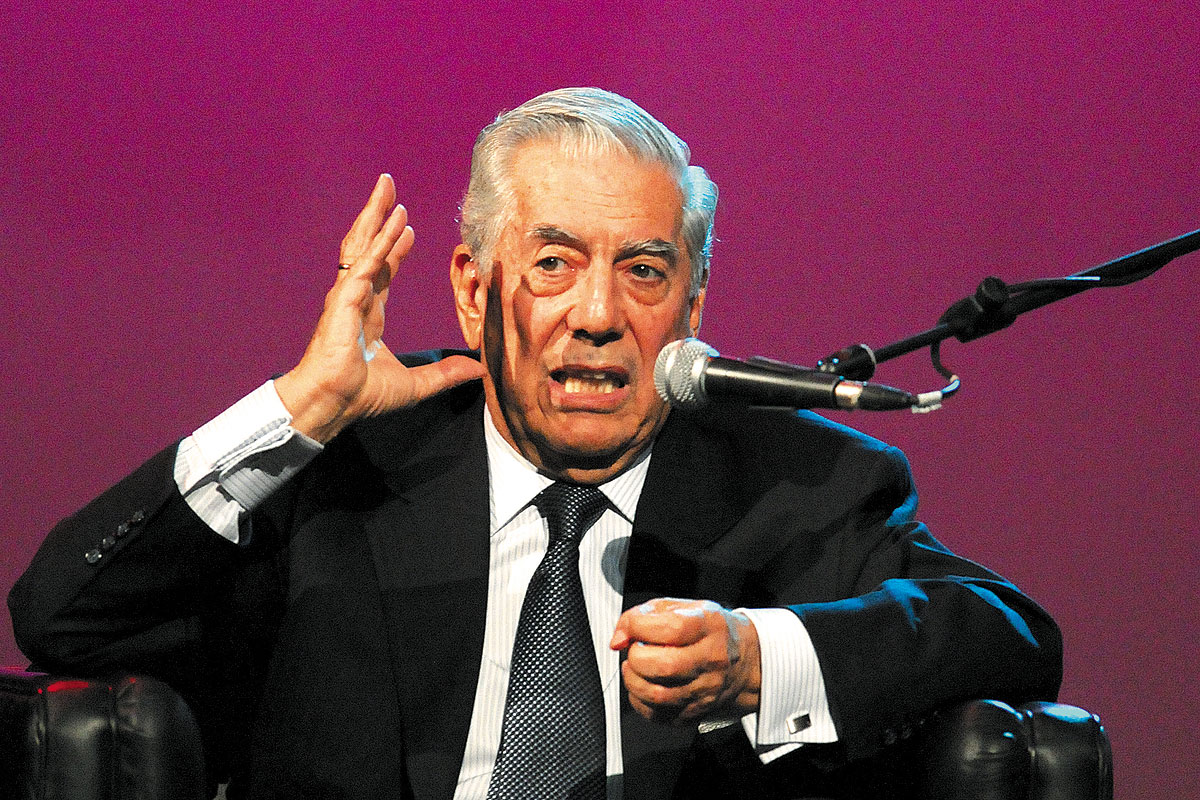 Vargas Llosa recibe el alta luego de una internación por coronavirus