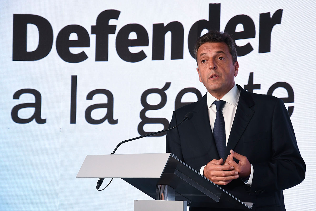 Massa le reclama al gobierno un diálogo que incluya a CFK, la Iglesia, los gremios y los gobernadores